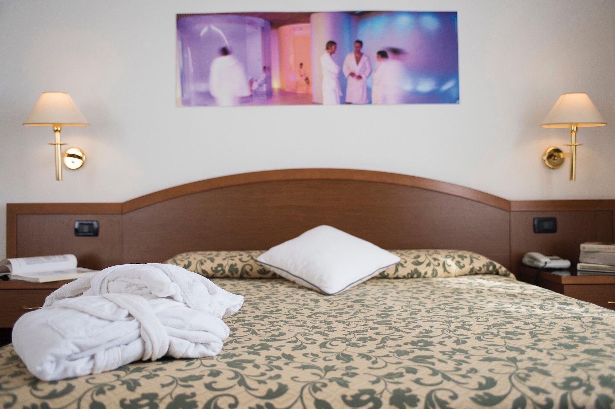 Hotel Angiolino Chianciano Terme Kültér fotó